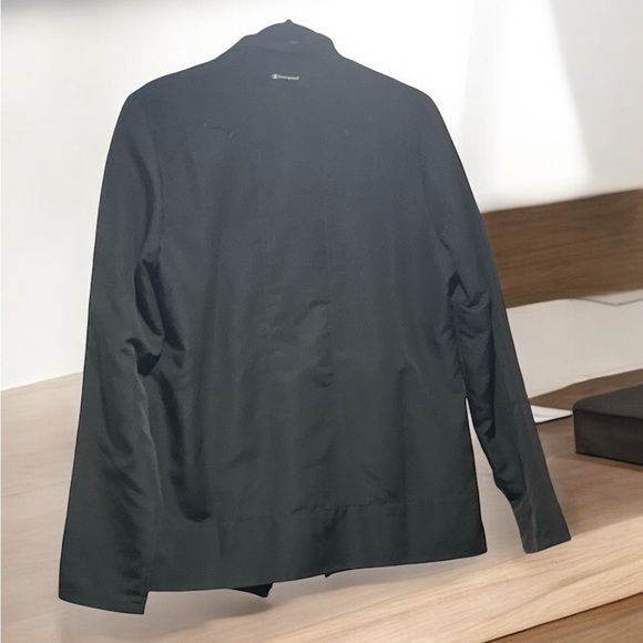 Champion Men’s Running Jacket Black Windbreaker Size M. - Picture 3 of 4